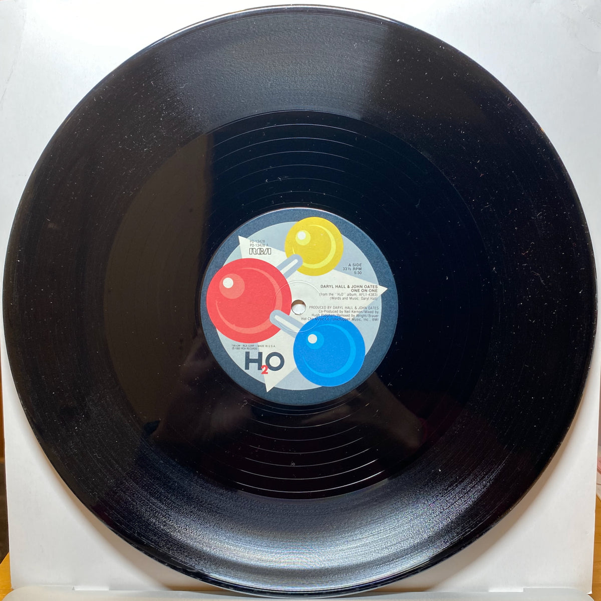 One On One - Daryl Hall & John Oates | VINYL7 RECORDS