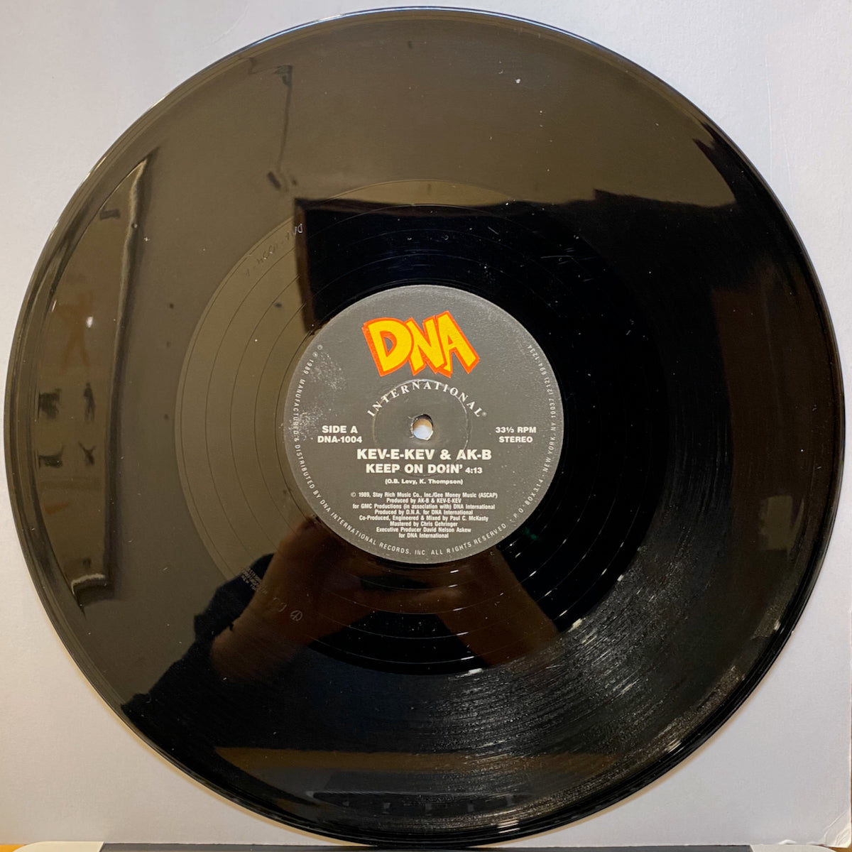 Kev-E-Kev & AK-B / Keep On Doin | VINYL7 RECORDS